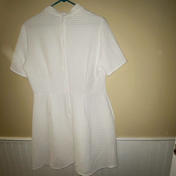 ASOS | Women's Dress White Textured Square Pattern Zip Back‎ | 14 - Picture 5 of 9